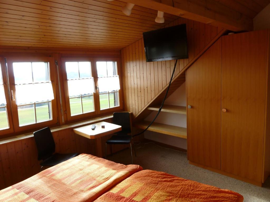 Alpenblick Ferenberg Bern Hotell Stettlen Rom bilde